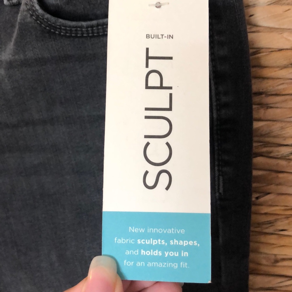 SO COMFORTABLE - Picture 3 of 3